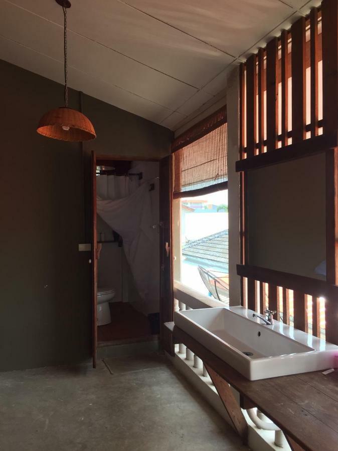 Baan Rare Pensión Udon Thani Exterior foto